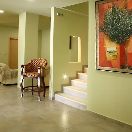 Ξενοδοχείο Kontes Comfort 3*