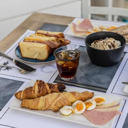 Szálloda Kontes Comfort Párosz