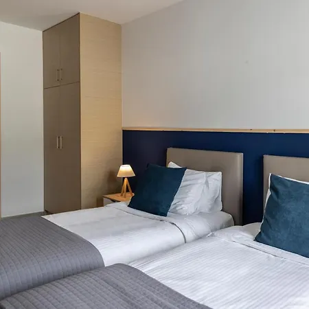 Kontes Comfort 3* Párosz