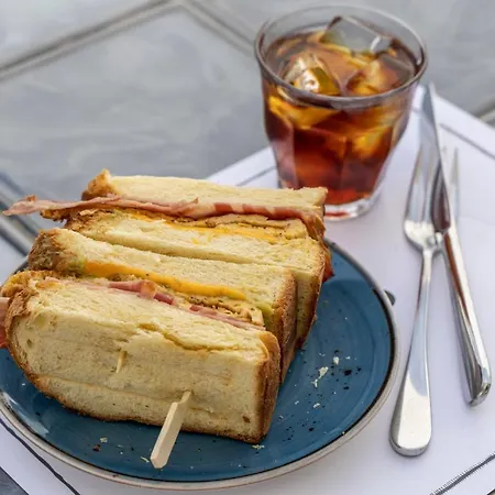 Kontes Comfort 3* Parikia (Paros)