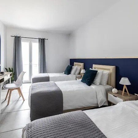 Hotell Kontes Comfort Páros
