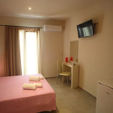 Kontes Comfort 3* Parikia (Paros)