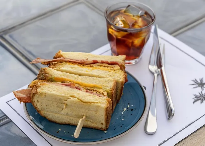 Kontes Comfort 3* Páros